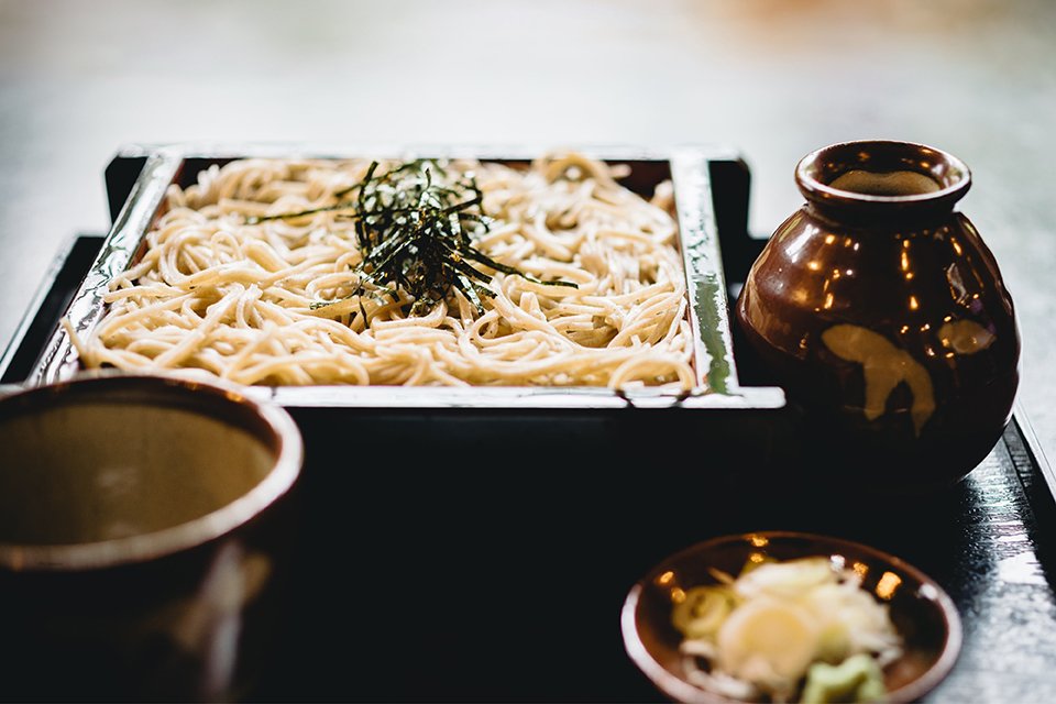 陶瓷食器反映了日本人在飲食文化上的美學追求